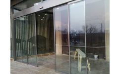 專業(yè)安裝維修自動門,伸縮門,電動門,感應門